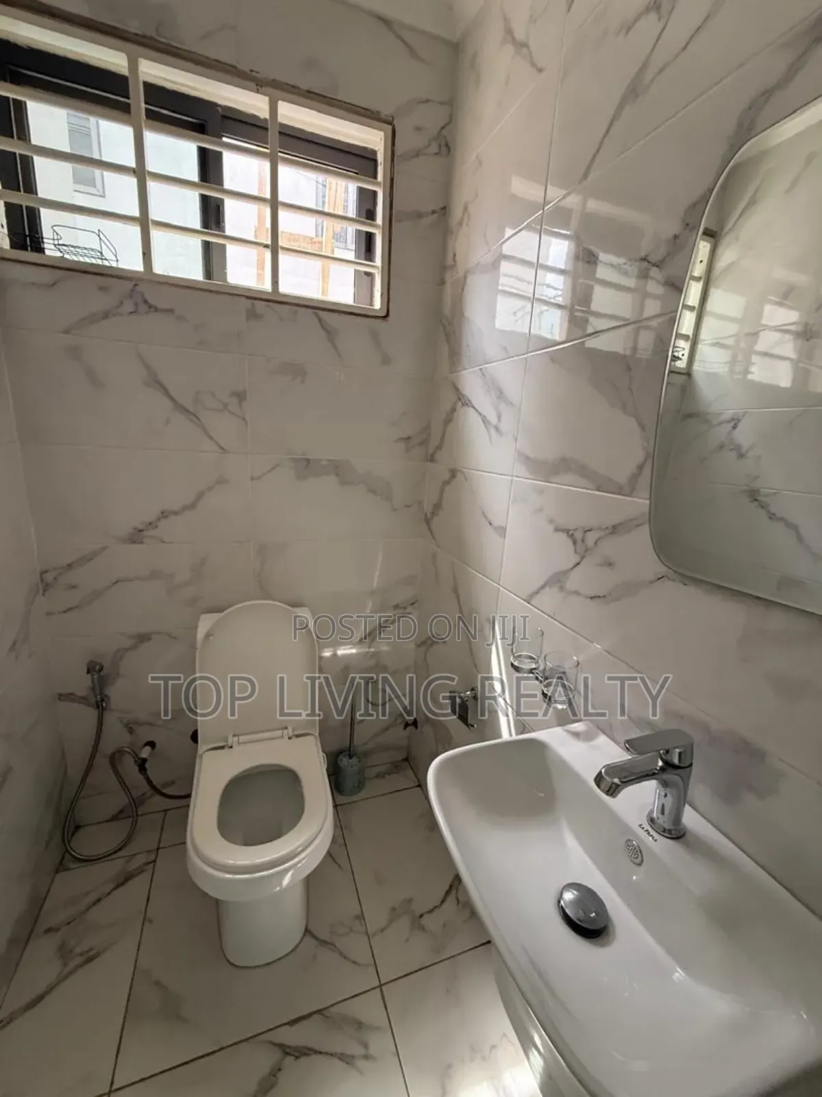 4bdrm Duplex in Legon Hills, Ashaley Botwe for rent