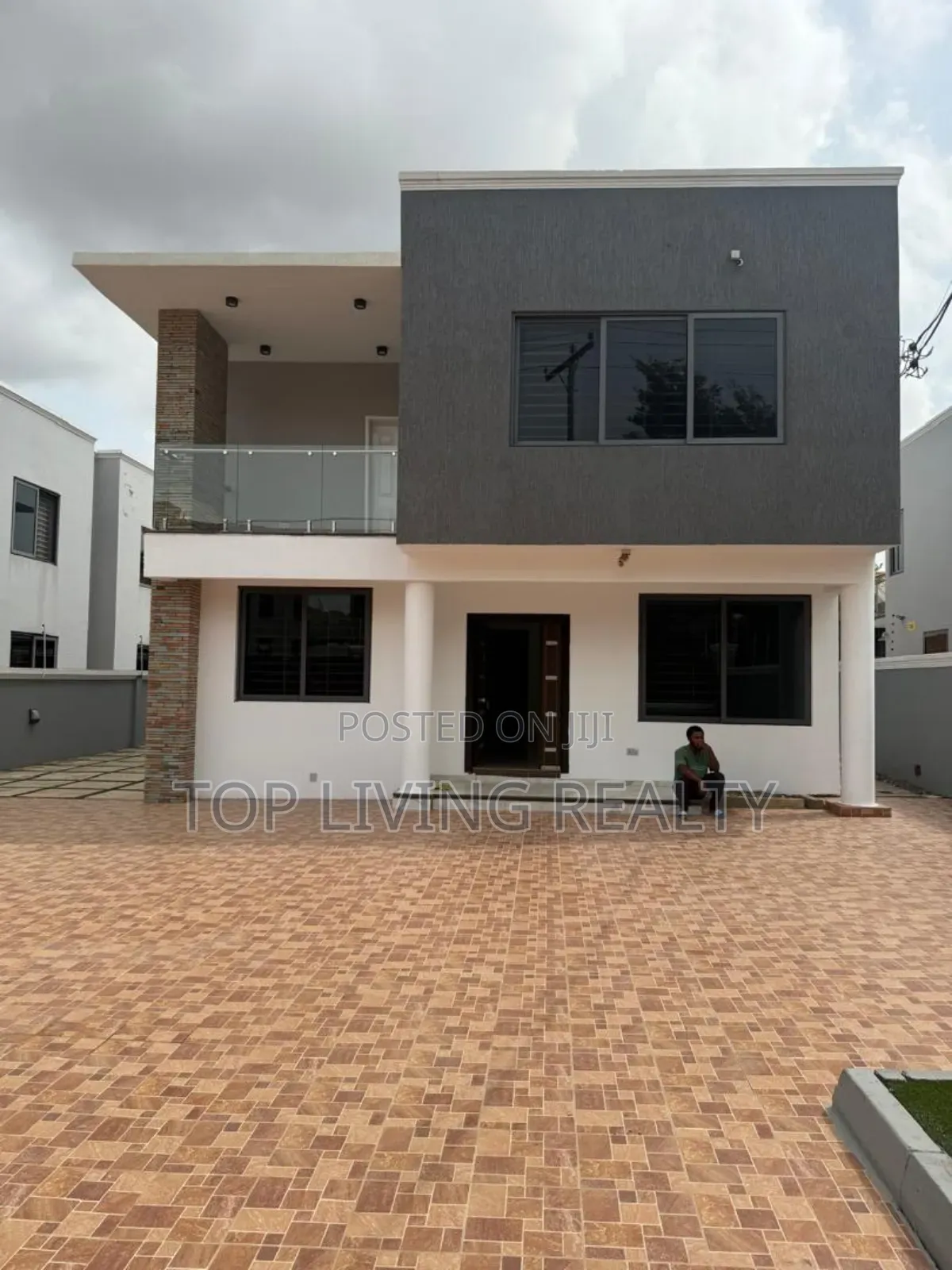 4bdrm Duplex in Legon Hills, Ashaley Botwe for rent