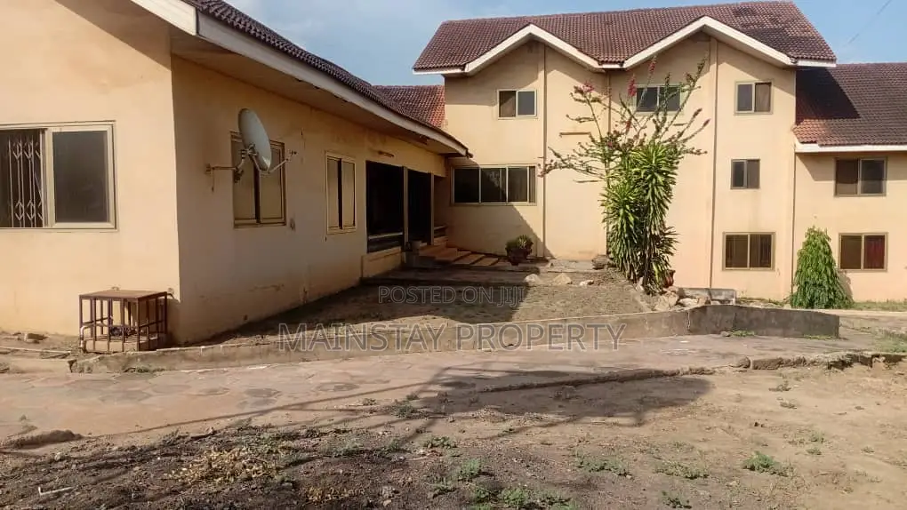 14bdrm House in Mainstay Estates, East Legon for sale