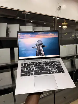 Laptop HP EliteBook 640 G11 8GB AMD Ryzen 5 SSD 256GB