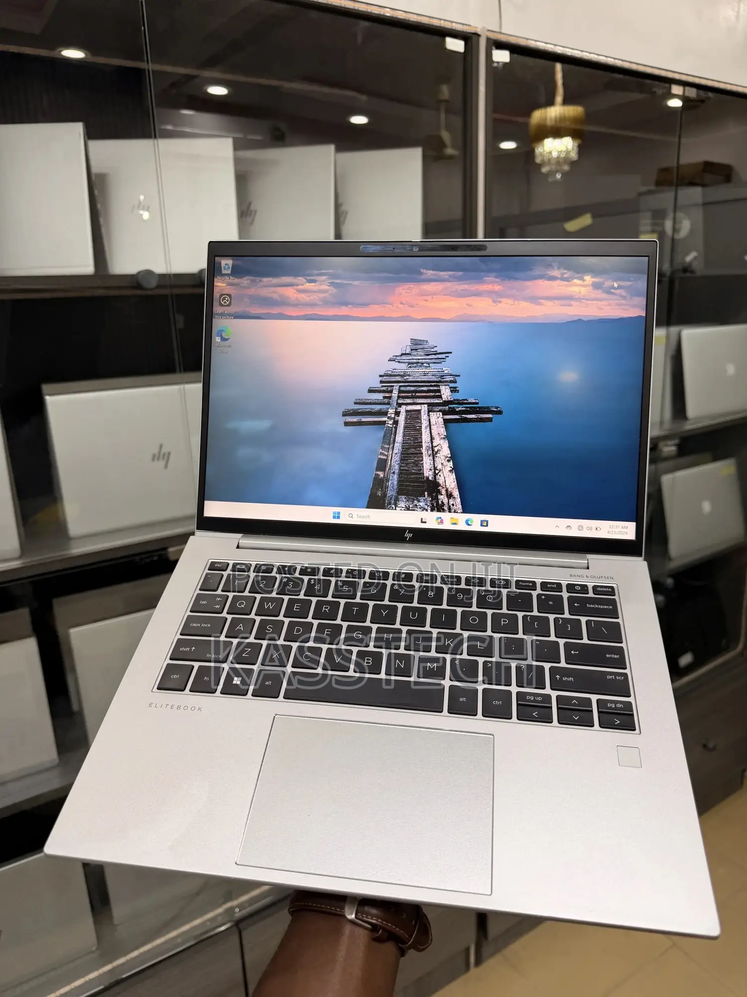 Laptop HP EliteBook 640 G11 8GB AMD Ryzen 5 SSD 256GB