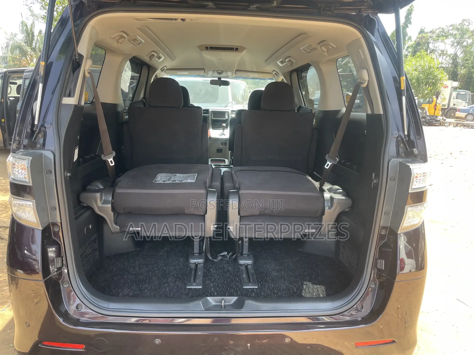 Toyota Alphard 2.4 Petrol FWD 2010 Burgundy