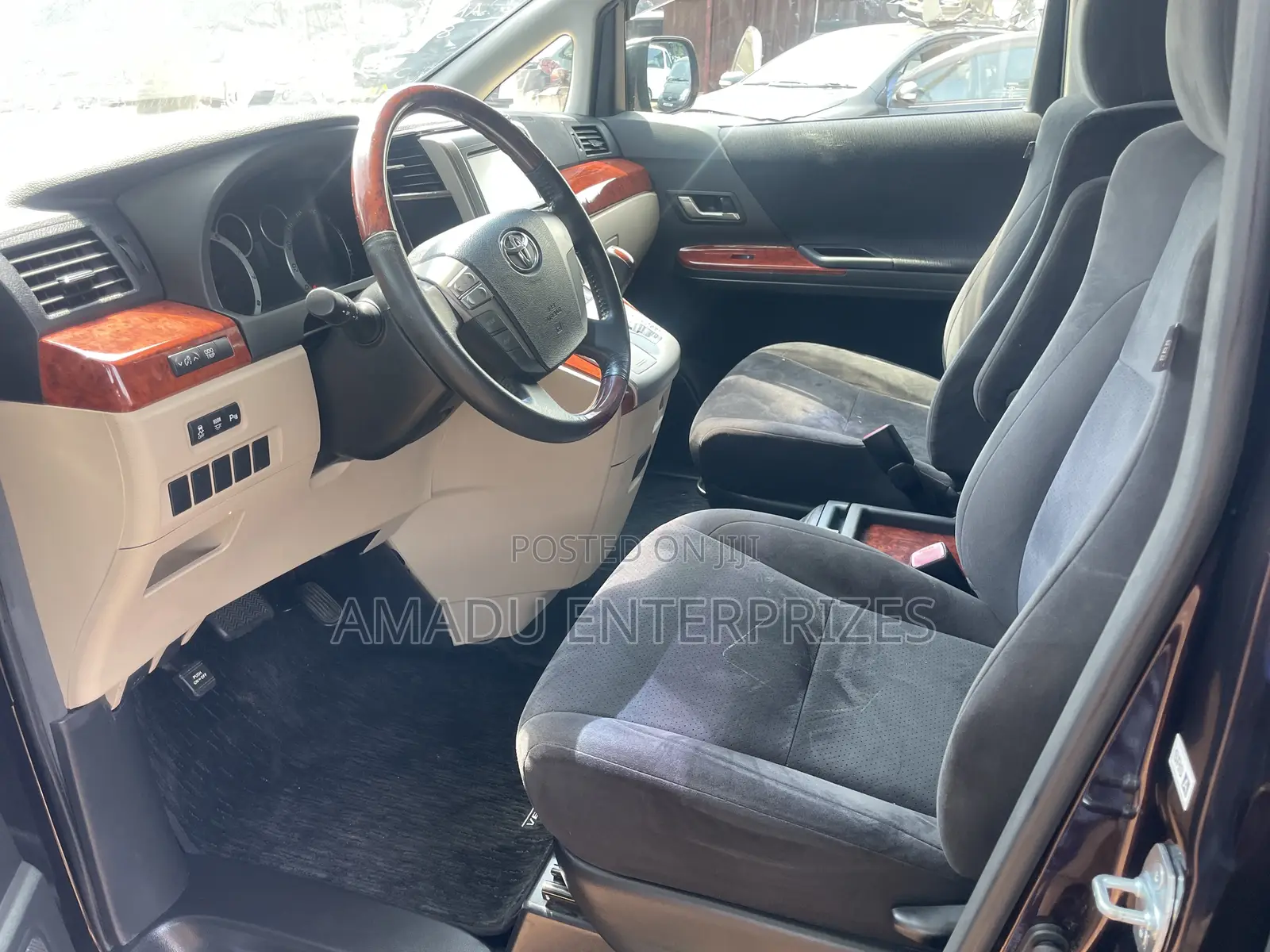 Toyota Alphard 2.4 Petrol FWD 2010 Burgundy