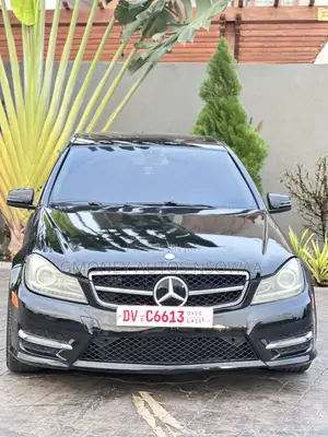 Mercedes-Benz C250 2014 Black