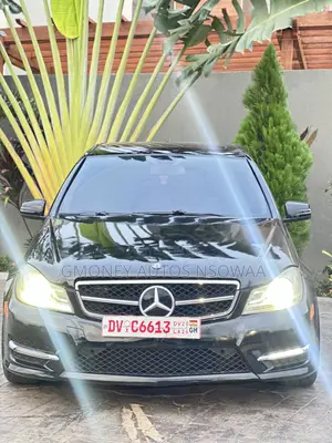 Mercedes-Benz C250 2014 Black