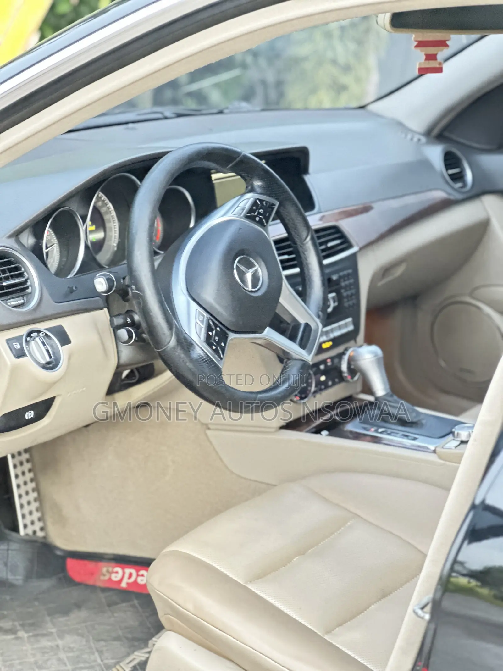 Mercedes-Benz C250 2014 Black