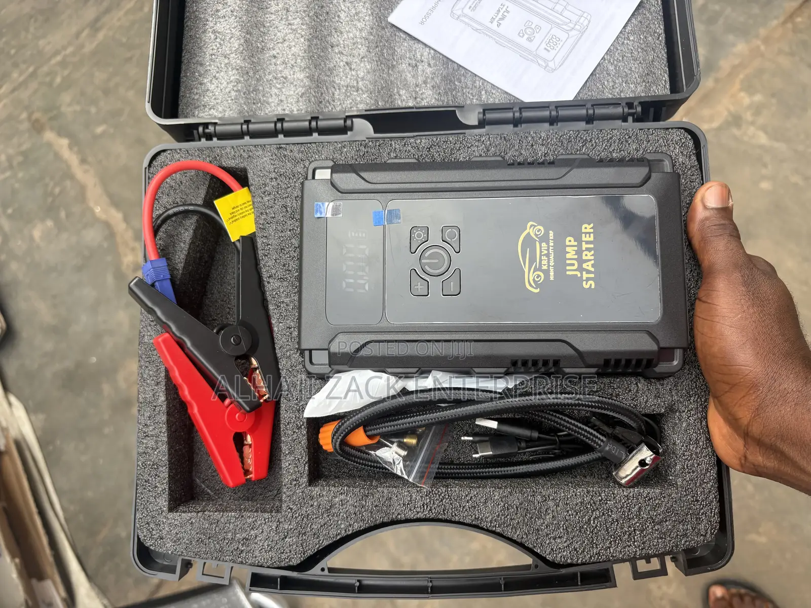 Car Battery Jumper Plus Tyre Pump
