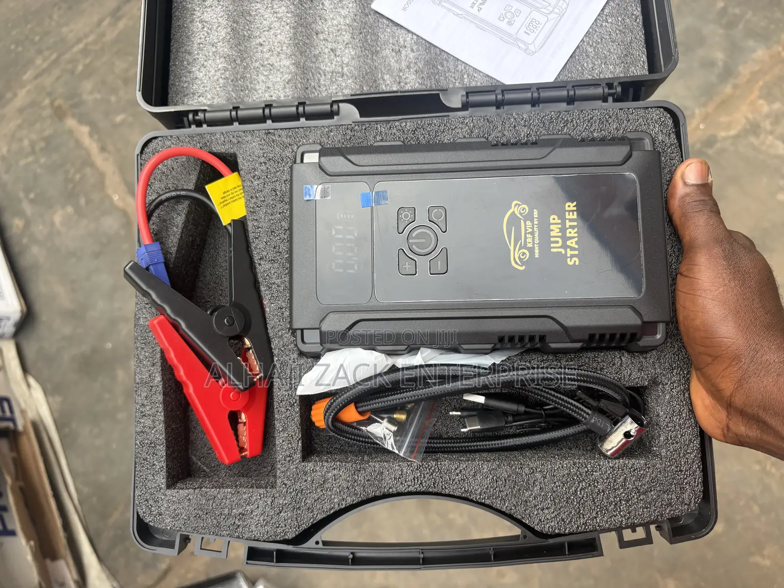 Car Battery Jumper Plus Tyre Pump