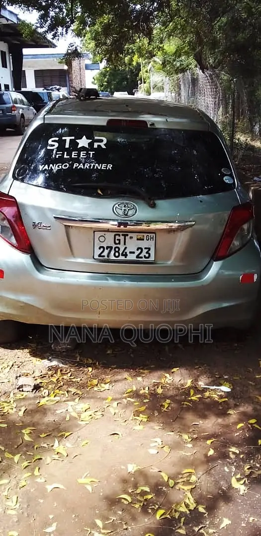Toyota Vitz 2012