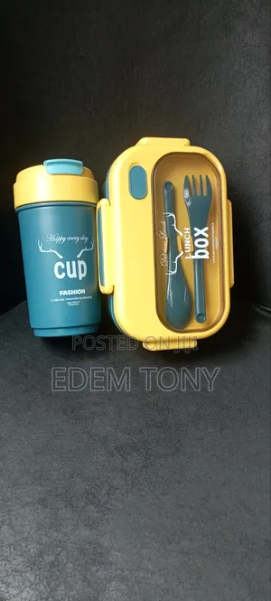 Plastic Lunch Box Matching Sipper Cup Set