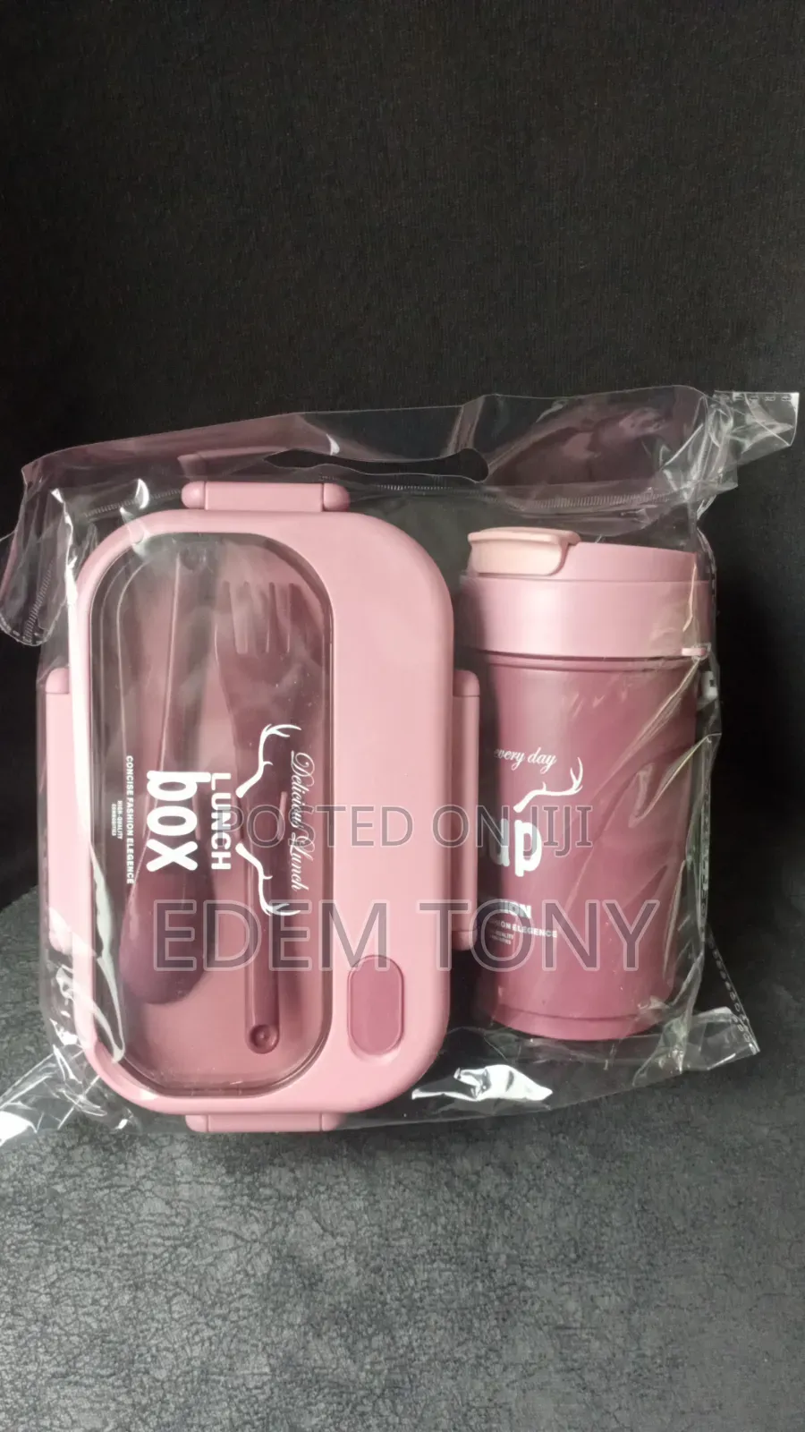 Plastic Lunch Box Matching Sipper Cup Set
