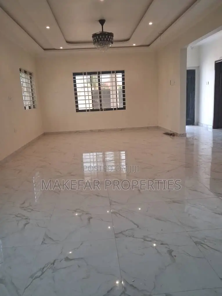3bdrm House in Kasoa for sale