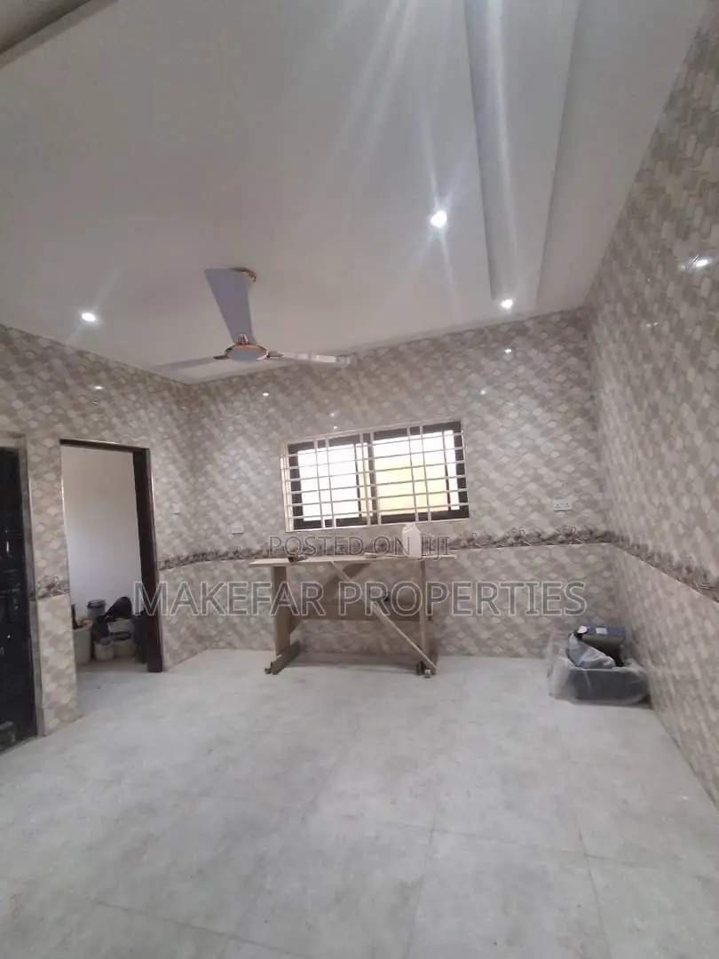 3bdrm House in Kasoa for sale
