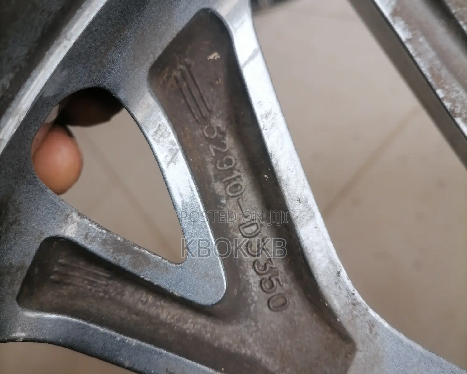 Hyundai 18 Inches Alloy Wheels