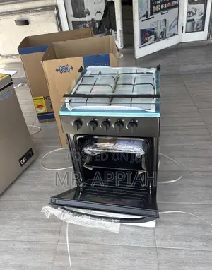 Effortless Cooking Midea 4 Burner Gas Cooker 