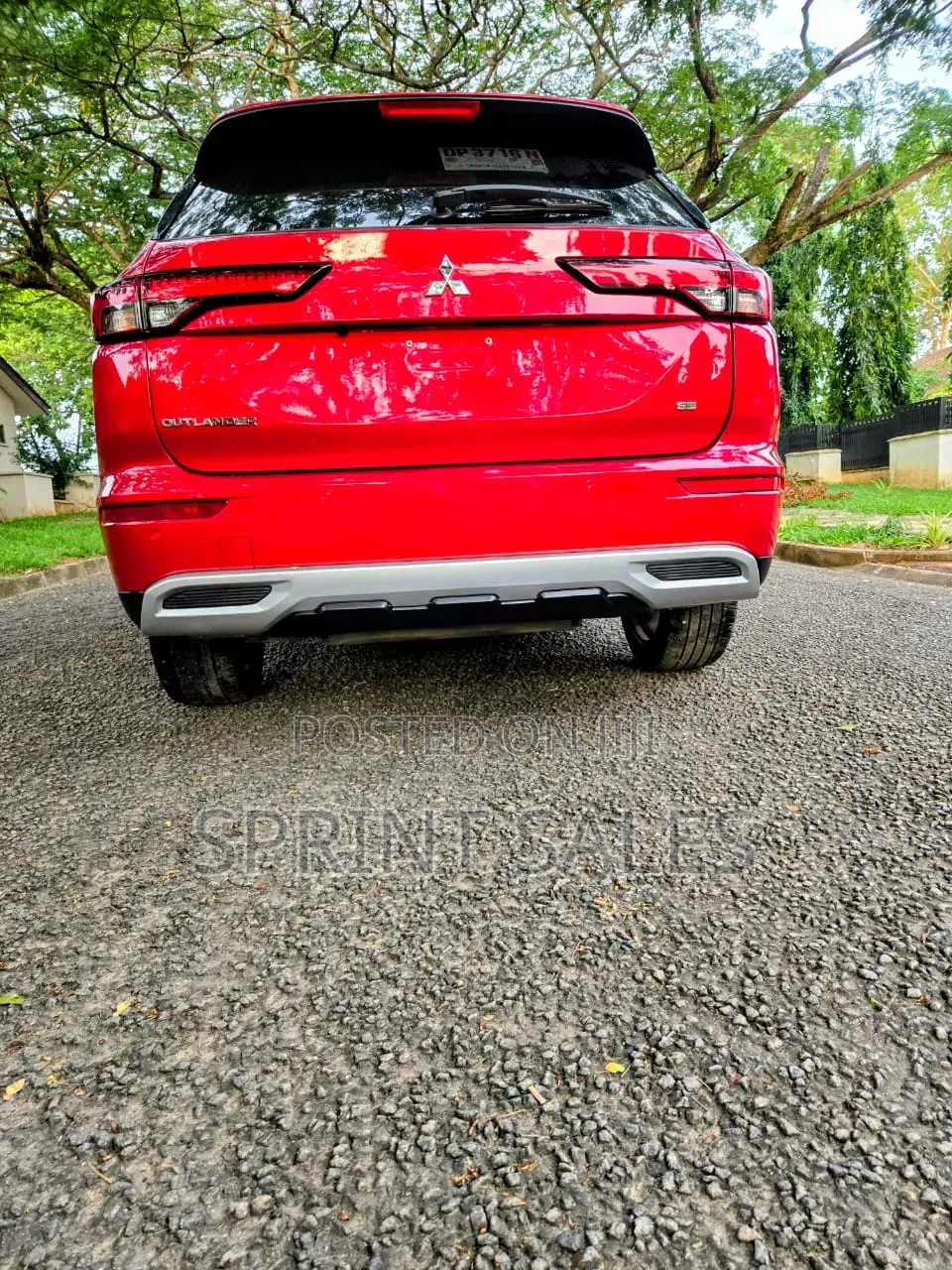 Mitsubishi Outlander SE 2022 Red