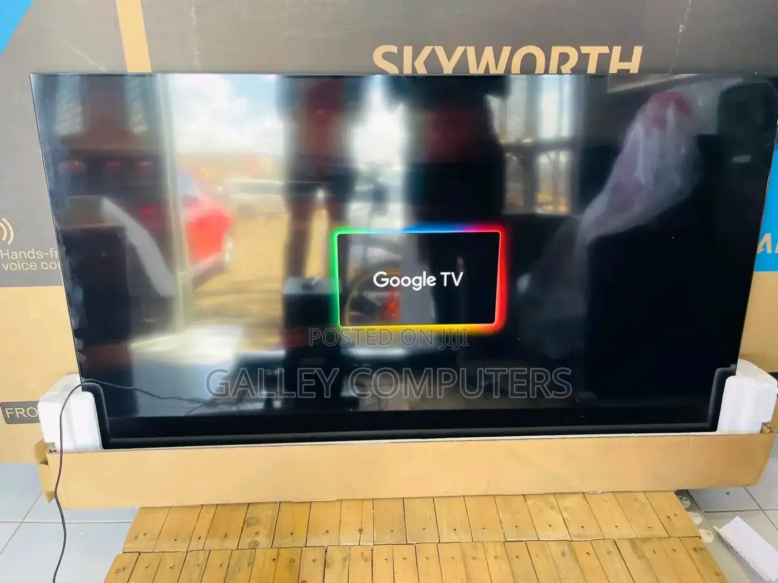 TCL Smart Tv With Accessories