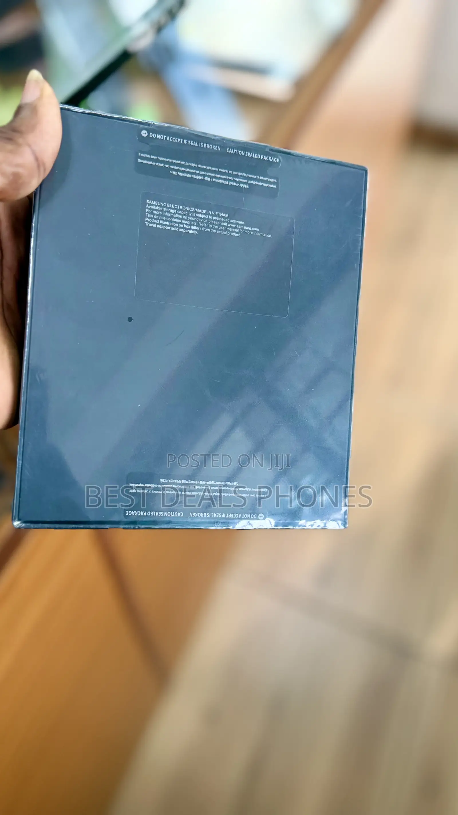 New Samsung Galaxy Z Fold6 256 GB Gold