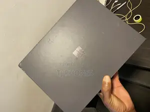 New Microsoft Surface Pro 11th Edition, a Copilot+ PC 16GB SSD 1T