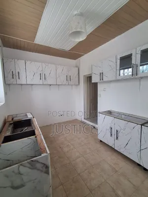 5bdrm House in Labone, Celsbridge Area for rent