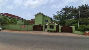 4bdrm House in Cantonments, DVLA Area for rent