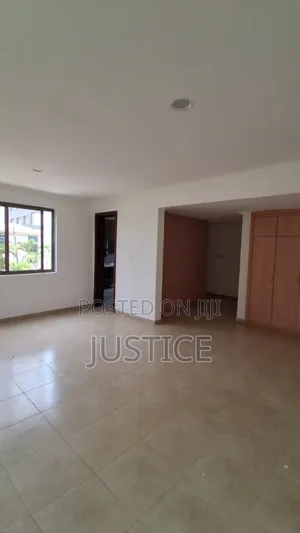 4bdrm House in Cantonments, DVLA Area for rent