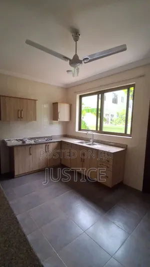 4bdrm House in Cantonments, DVLA Area for rent