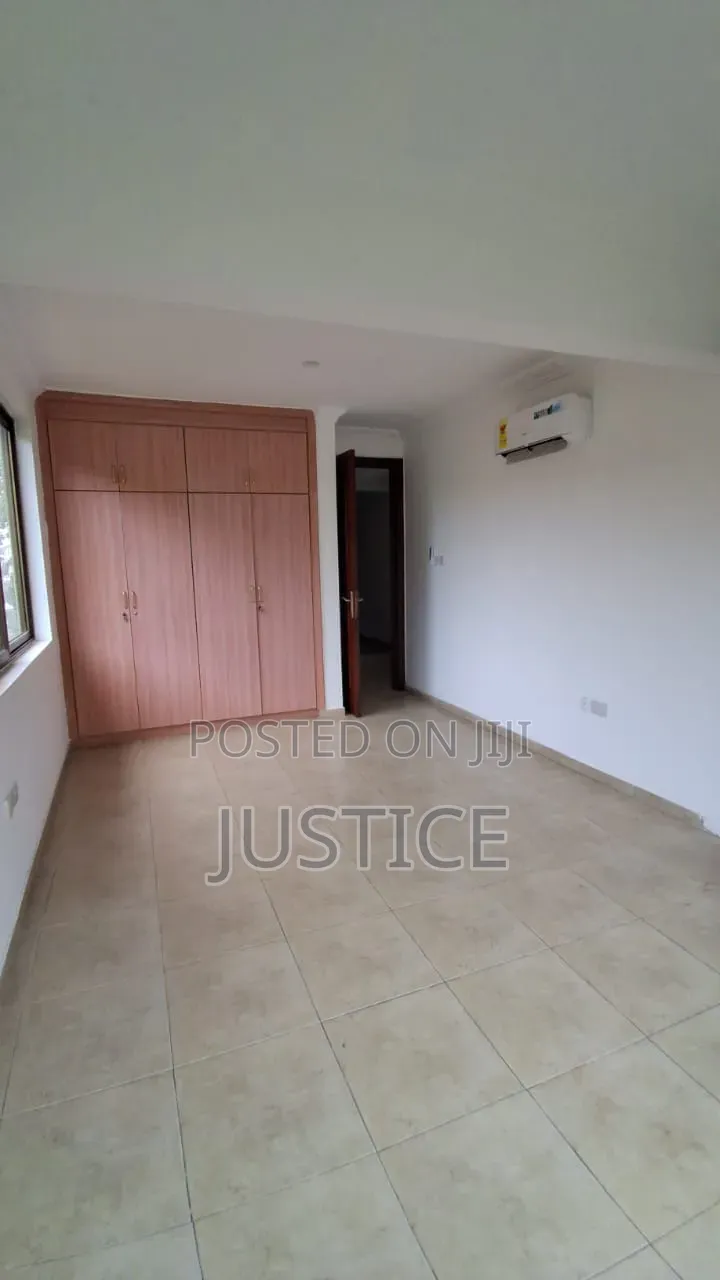 4bdrm House in Cantonments, DVLA Area for rent