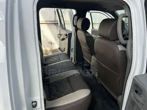 Nissan Navara 2014 White