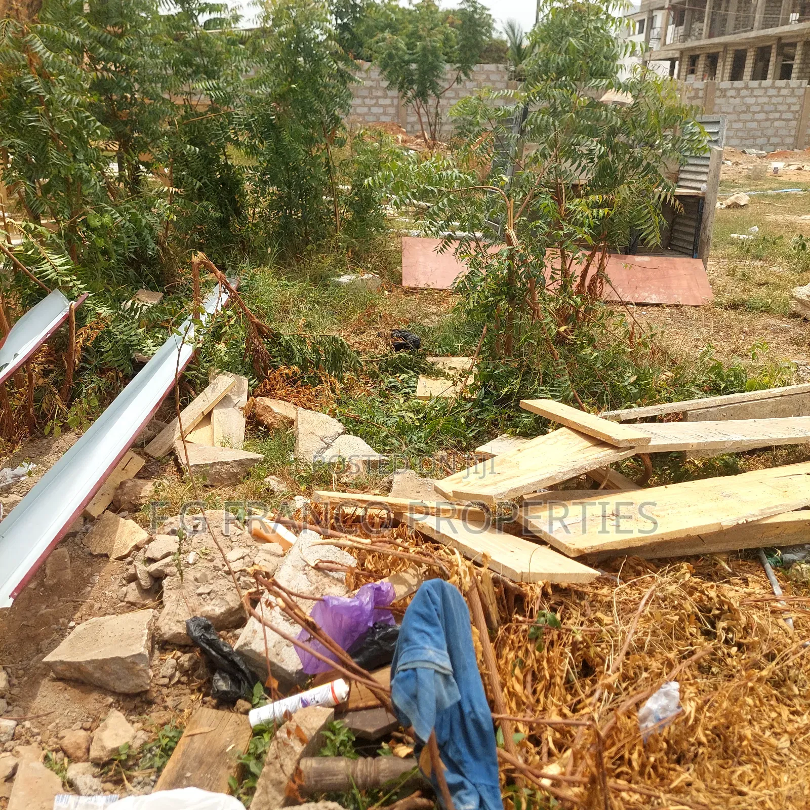 One End Helf Plots of Land for Sale at Ladadi