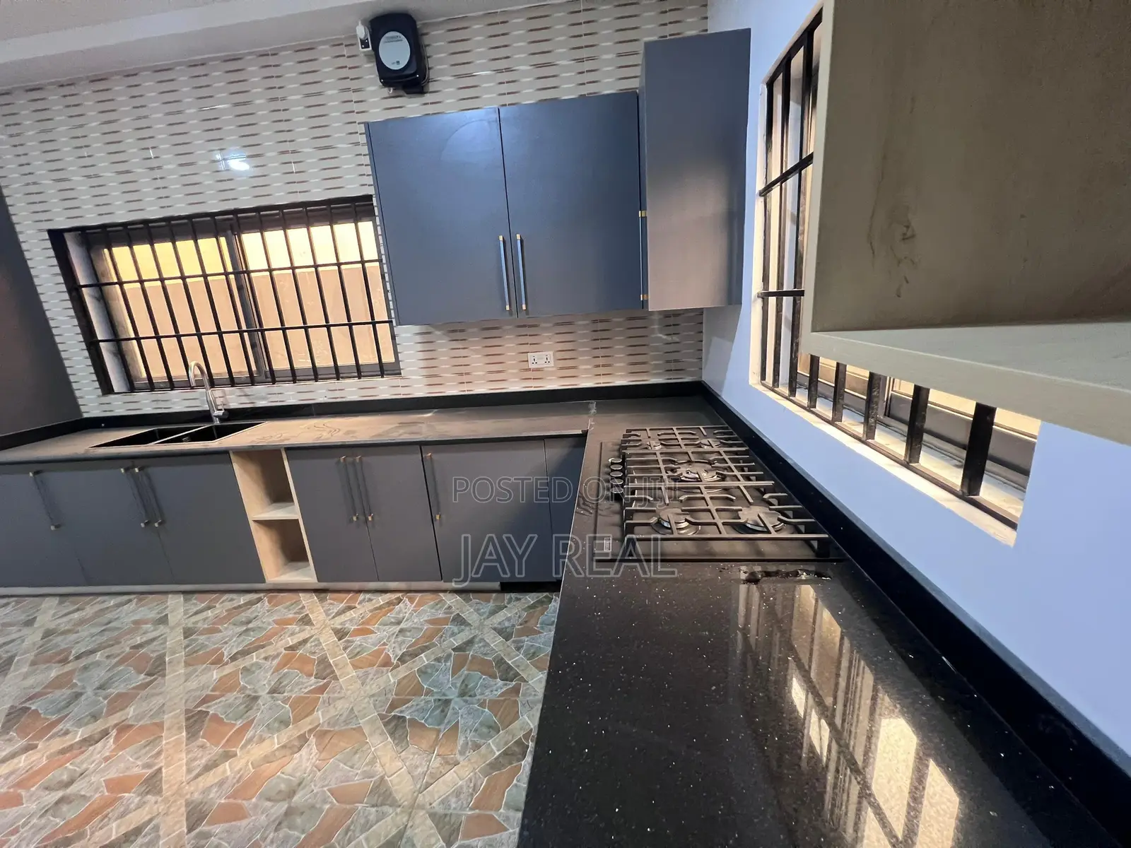 3bdrm Apartment in Jay Real Estate., Opeikuma for rent