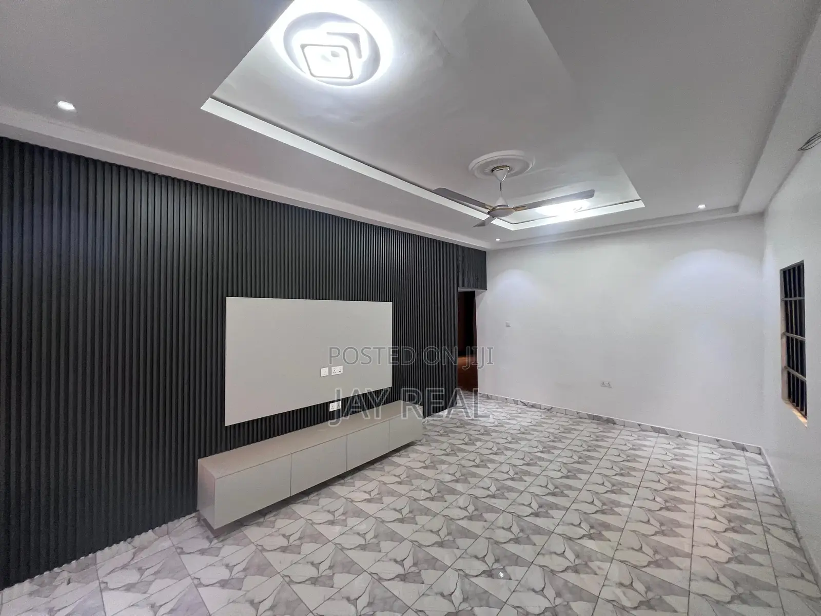 3bdrm Apartment in Jay Real Estate., Opeikuma for rent