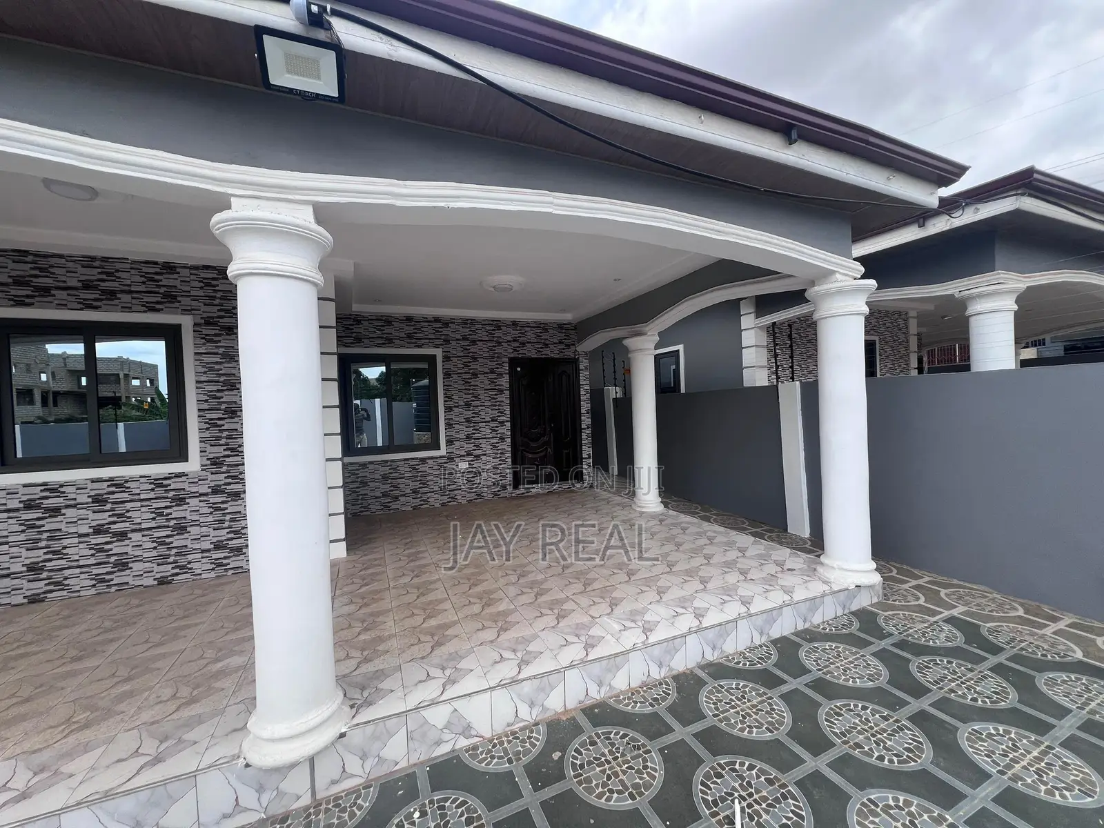 3bdrm Apartment in Jay Real Estate., Opeikuma for rent