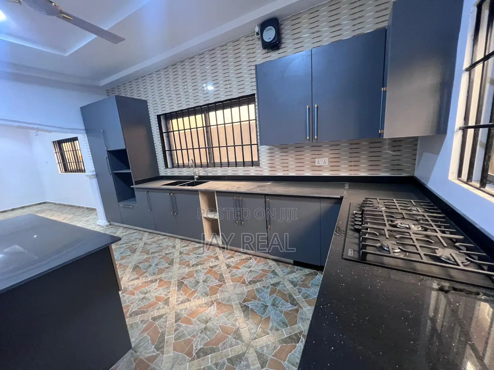 3bdrm Apartment in Jay Real Estate., Opeikuma for rent