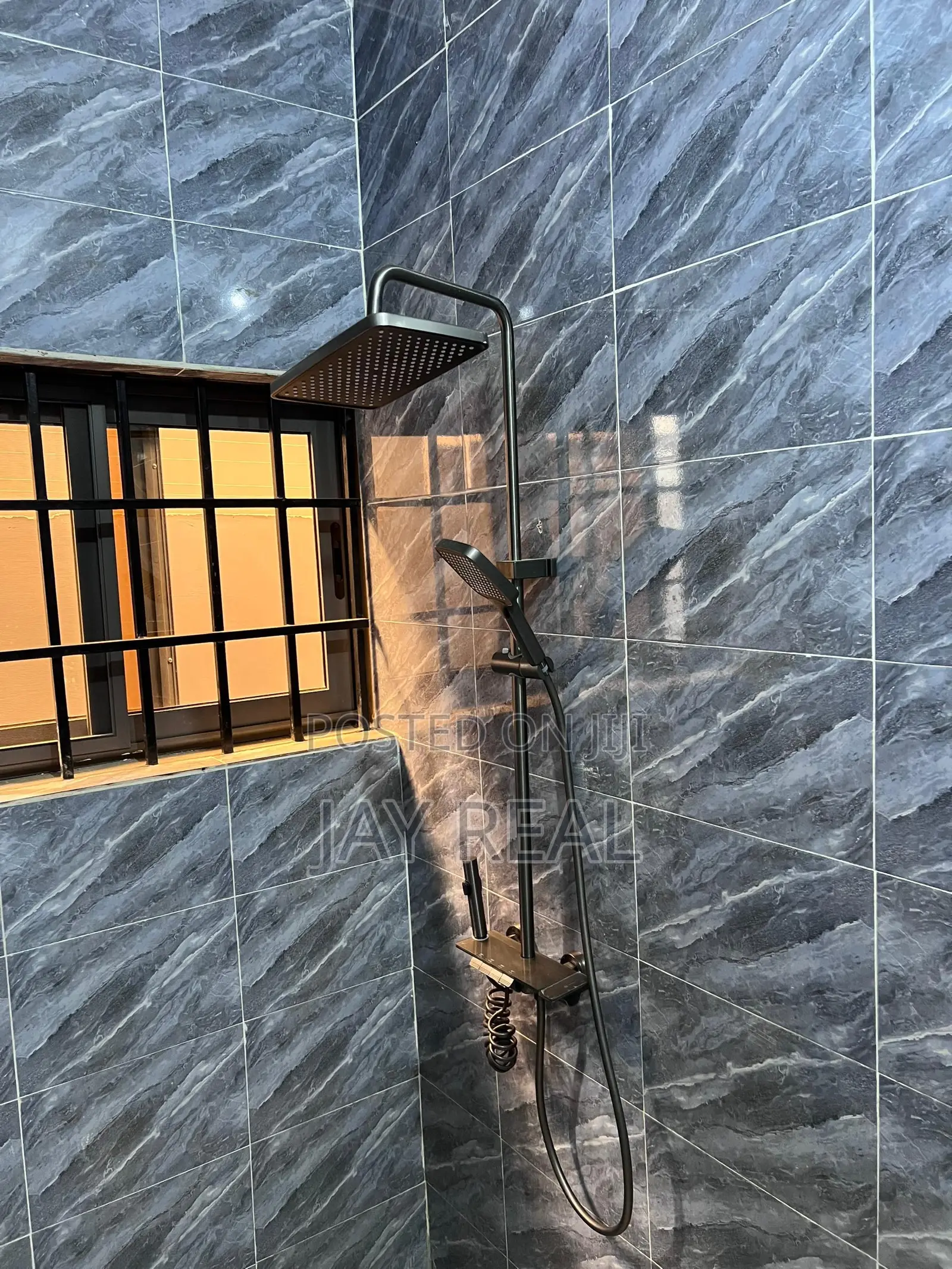 3bdrm Apartment in Jay Real Estate., Opeikuma for rent