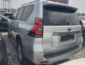 Toyota Land Cruiser Prado 2019 Silver
