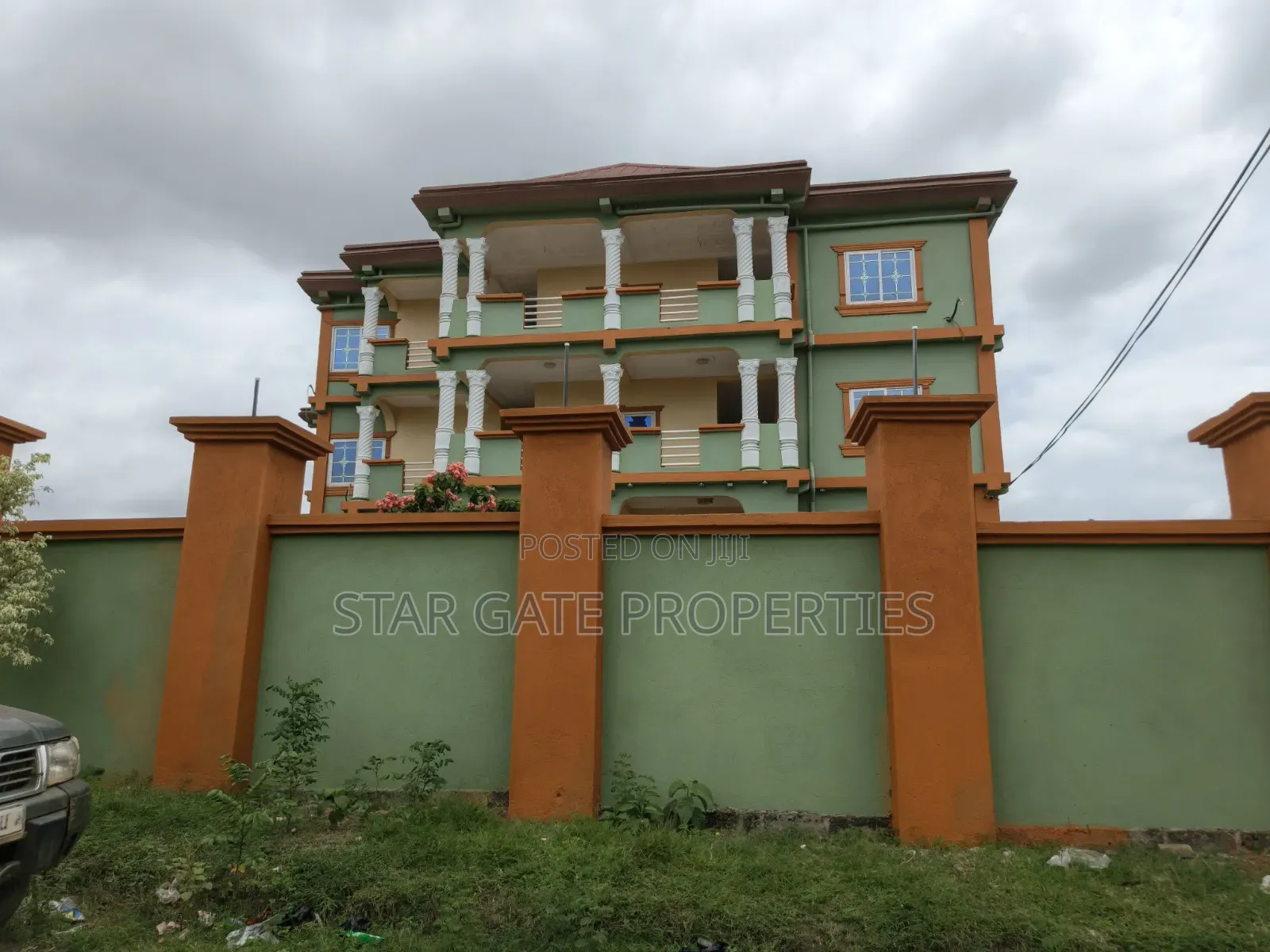 20bdrm House in 39 Bedrooms House, Kumasi Metropolitan for sale
