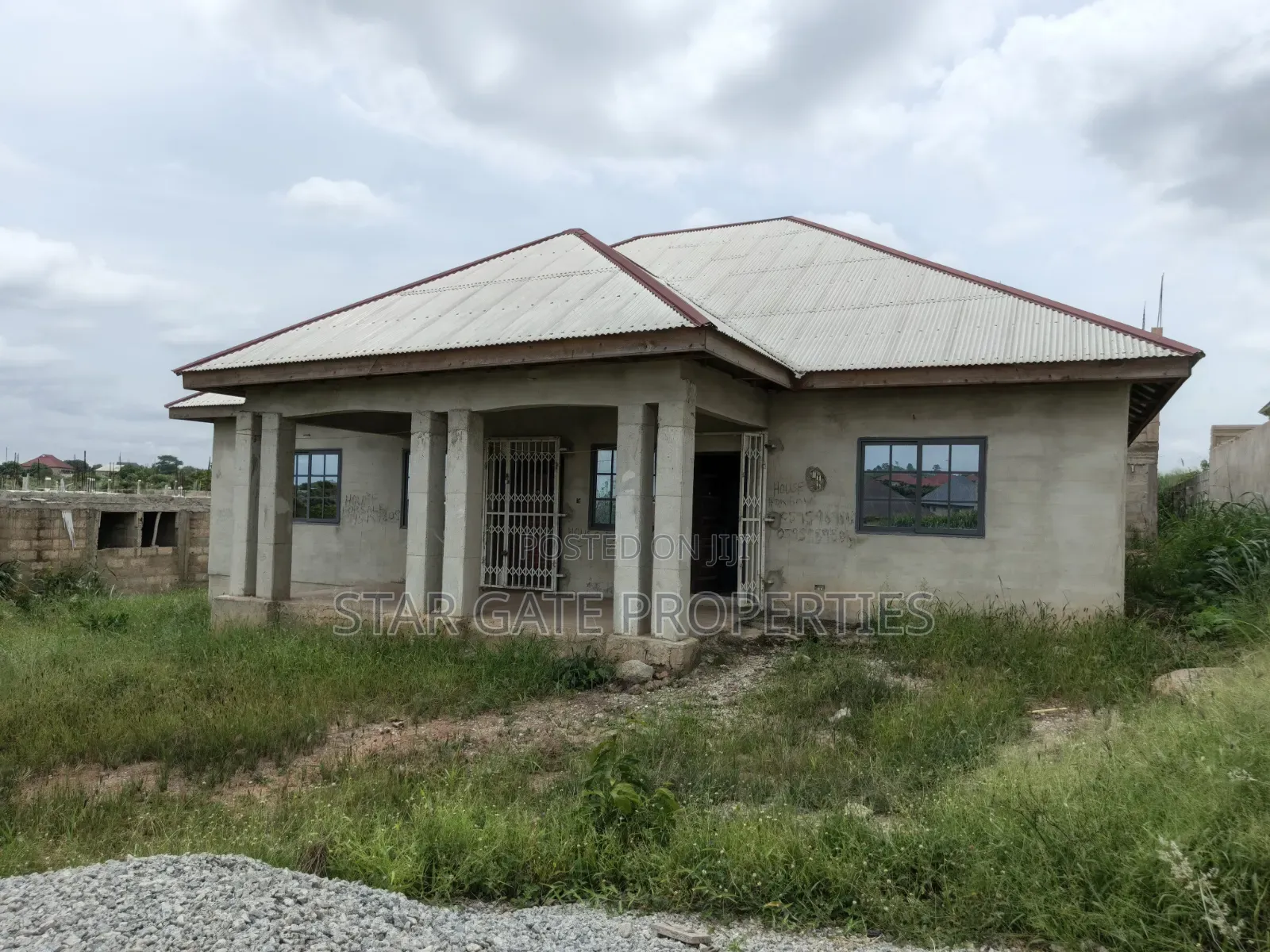 4bdrm House in Aduman, Kumasi Metropolitan for sale