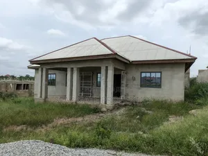 4bdrm House in Aduman, Kumasi Metropolitan for sale