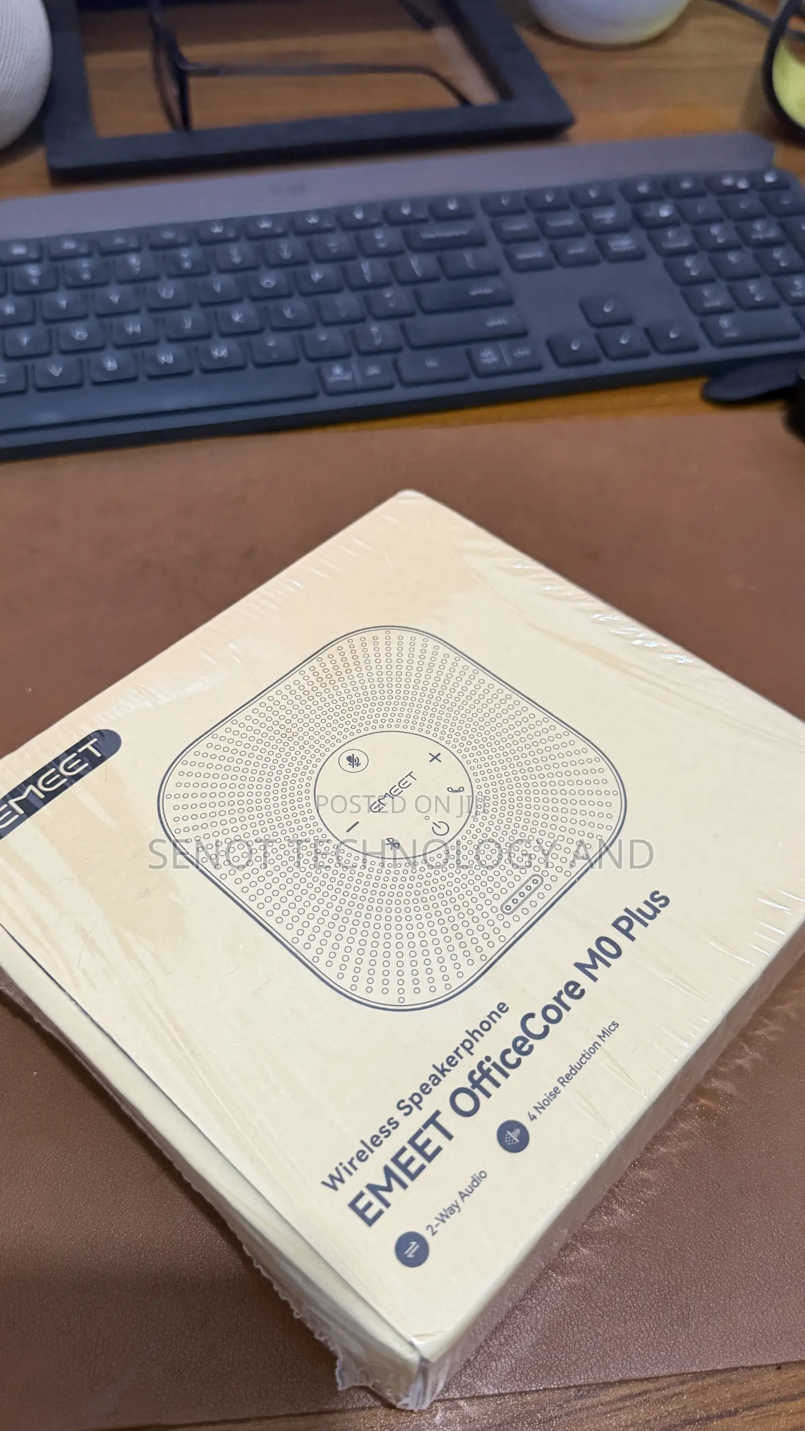 Emeet Officecore M0 Plus Speakerphone.