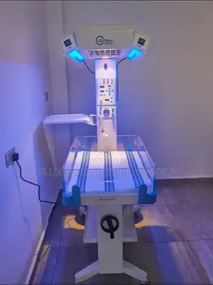 Radiant Warmer With Phototherapy Light