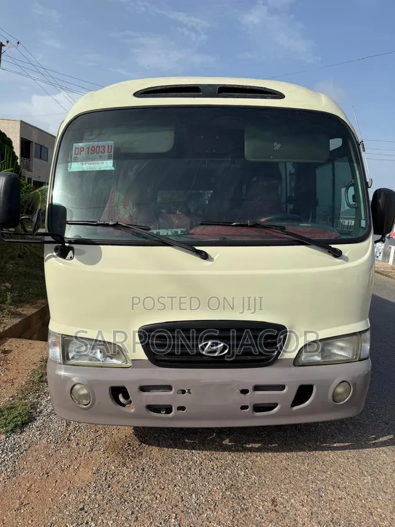 Hyundai County 2015 Beige