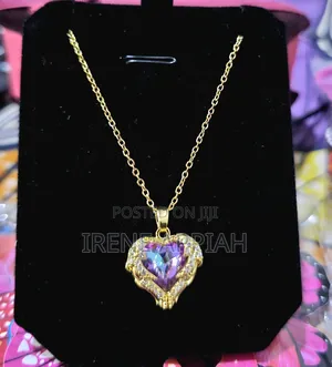 Pretty Necklaces for Ladies