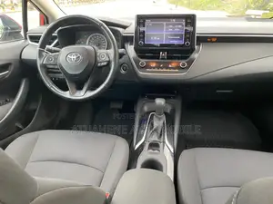 Toyota Corolla LE 2020 Red