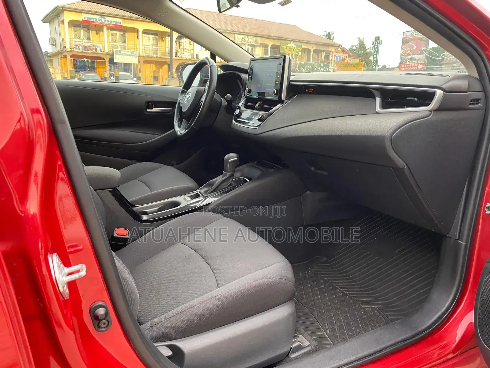 Toyota Corolla LE 2020 Red