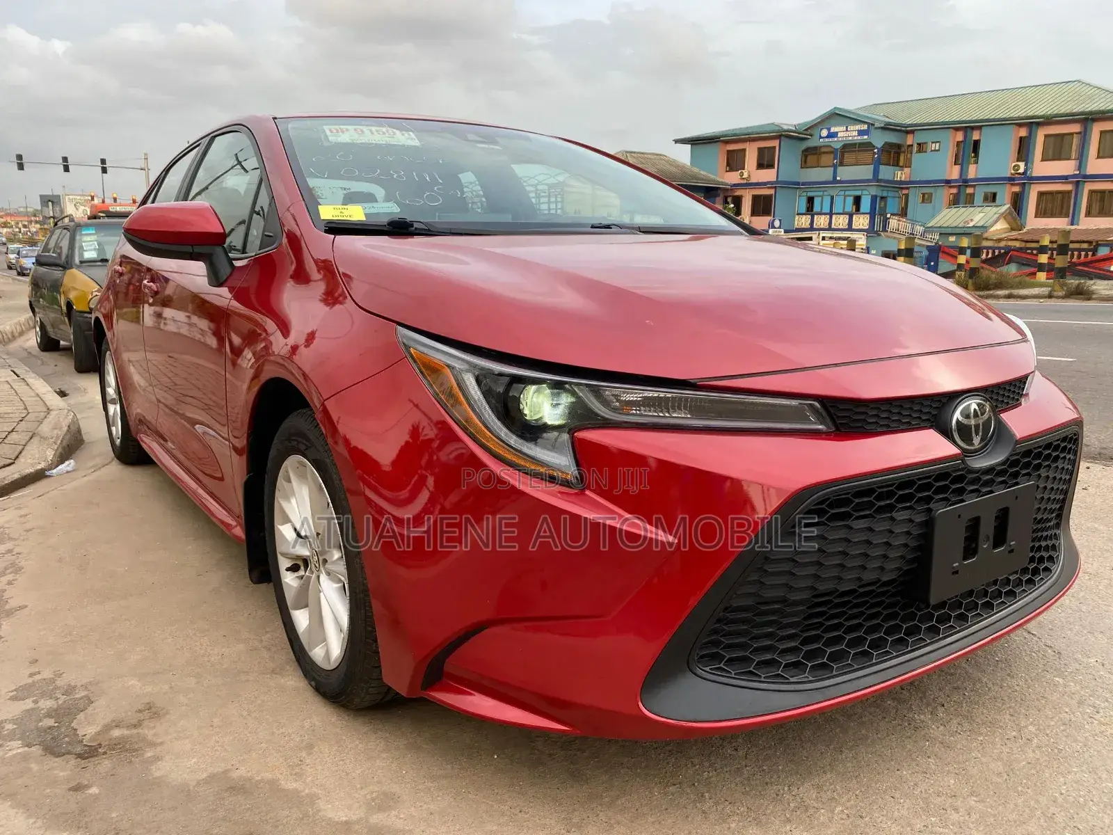 Toyota Corolla LE 2020 Red