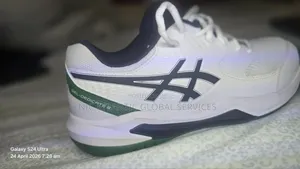 Ttennis Shoes