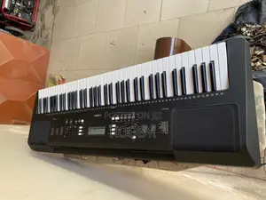 Yamaha PSR Ew310