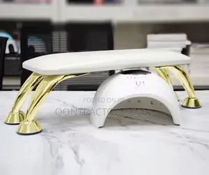 Cushioned Armed Rest for Nails