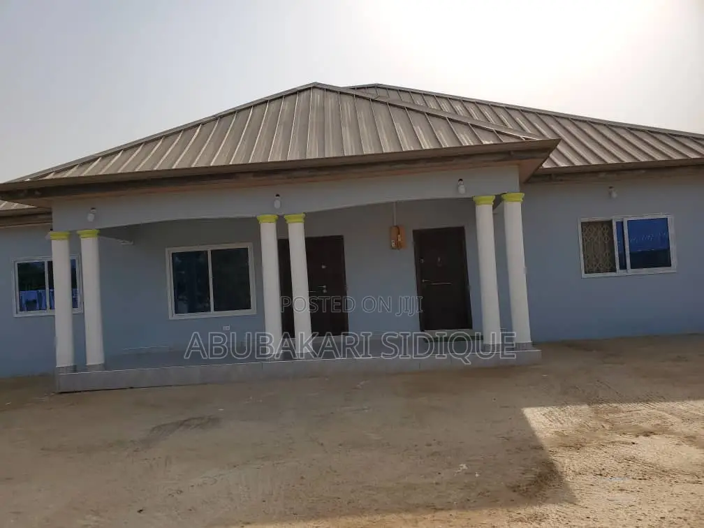 4bdrm House in Stars Estates, Amasaman for rent
